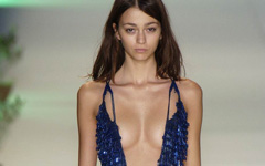 フランスの美乳スレンダーモデル モルガン・デュブレのエレガントオーラが凄いキャットウォーク画像32枚